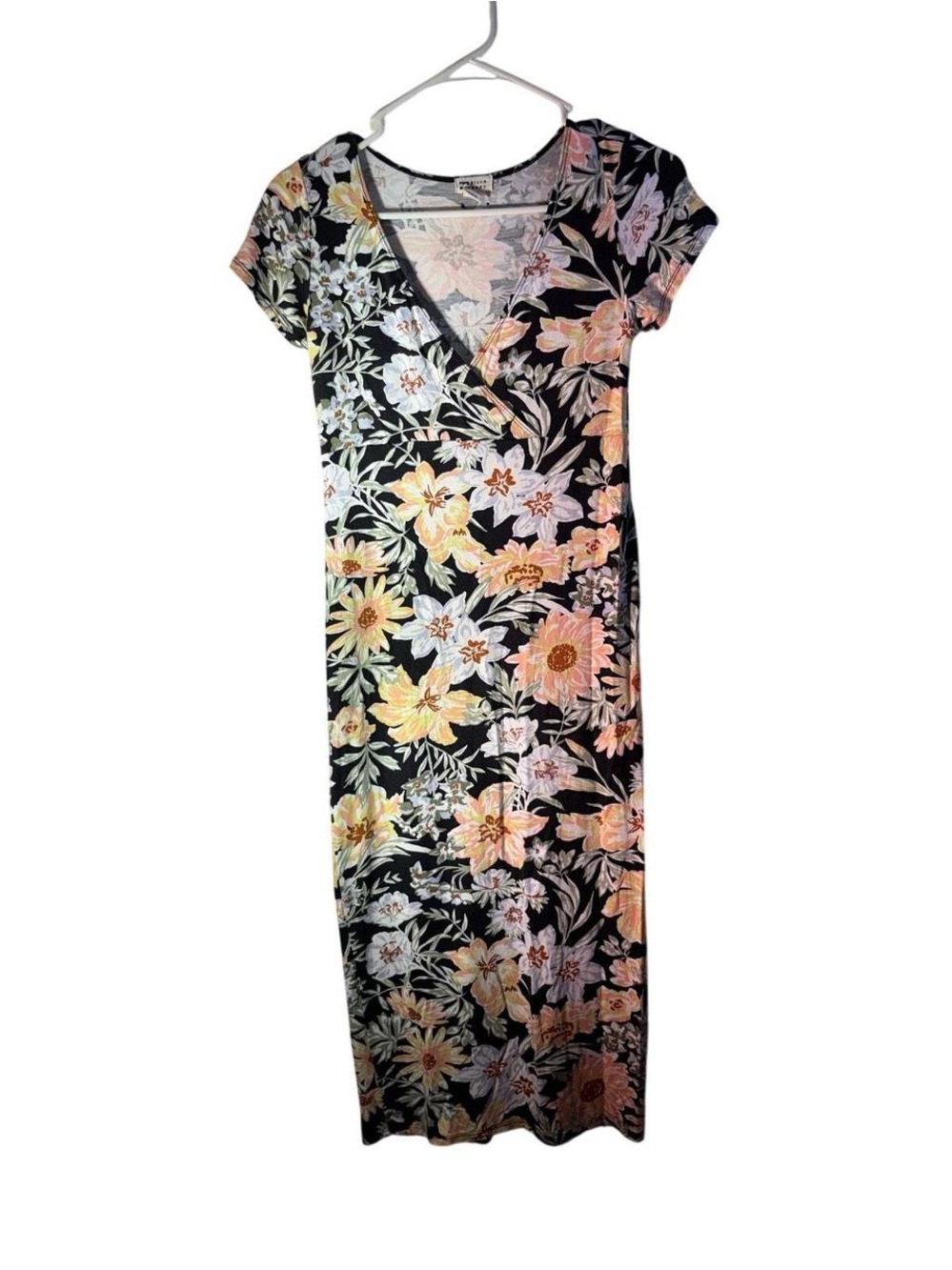 Billabong Black Floral VâNeck Maxi Dress with Peach and Cream Flowers